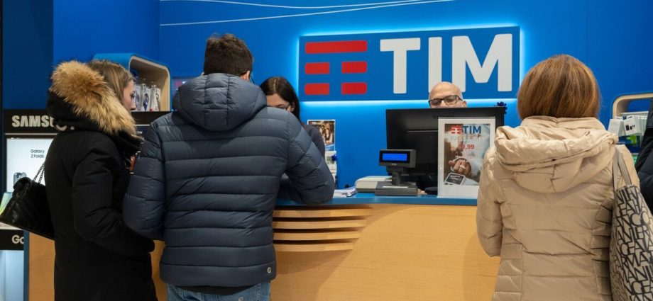 Poste Raises Telecom Italia Stake to Become Biggest Holder