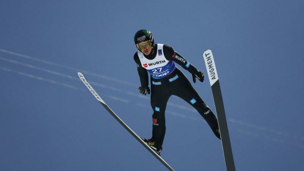 Ski jumping-German Raimund skips giant hill event as fear of heights resurfaces