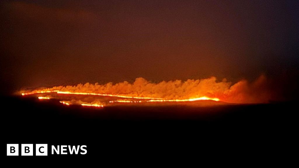 Wildfires spread across Wales after period of dry weather