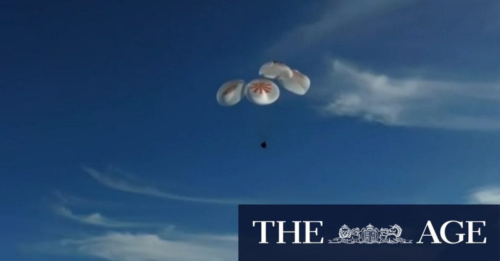 NASA astronauts return to earth