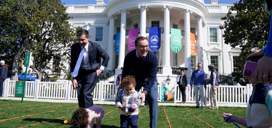 White House seeks corporate sponsorships for Easter Egg Roll: Report