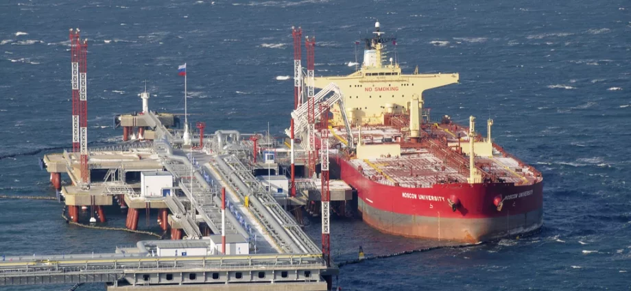 China and India would bear brunt of Trump secondary tariffs on Russian oil