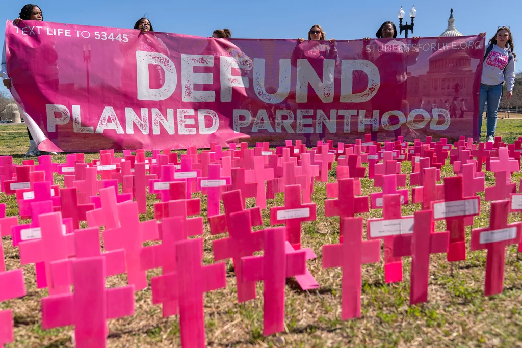 Planned Parenthood braces for Supreme Court fight over Medicaid funding