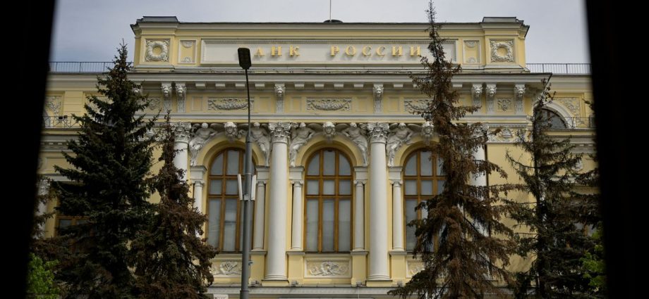 US toughens sanctions on Russian energy payments
