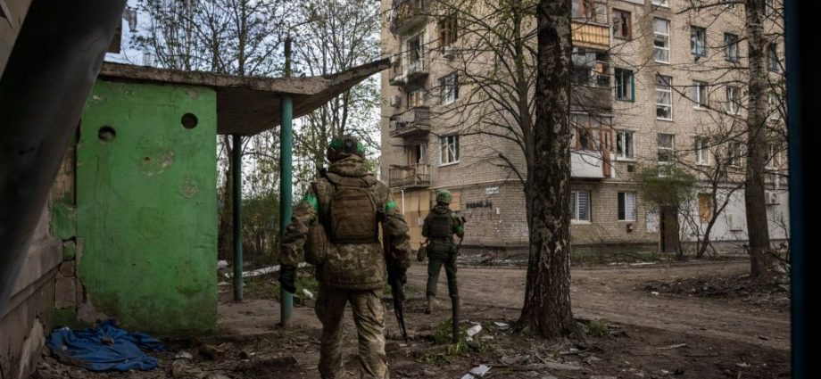 Ukraine, Russia may prolong war instead of finalizing bad peace deal, US intelligence assessment finds