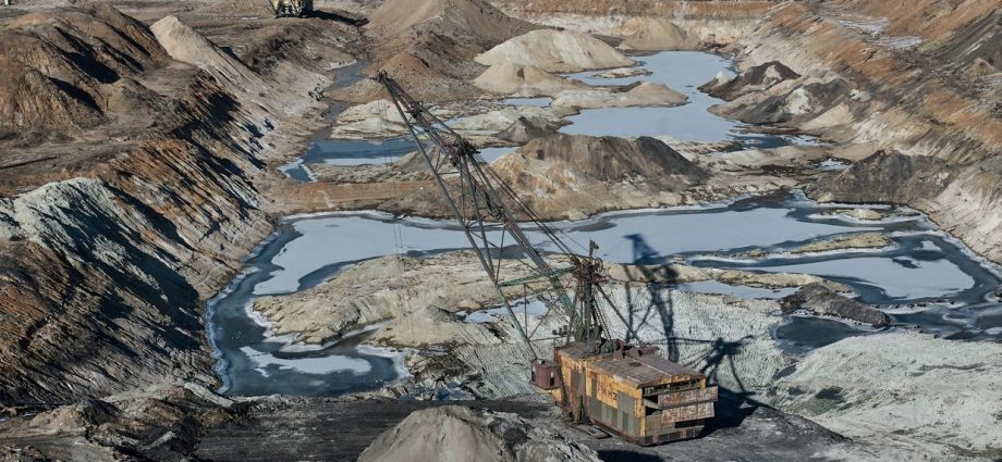Rep. Brian Fitzpatrick claims US-Ukraine mineral deal to be signed