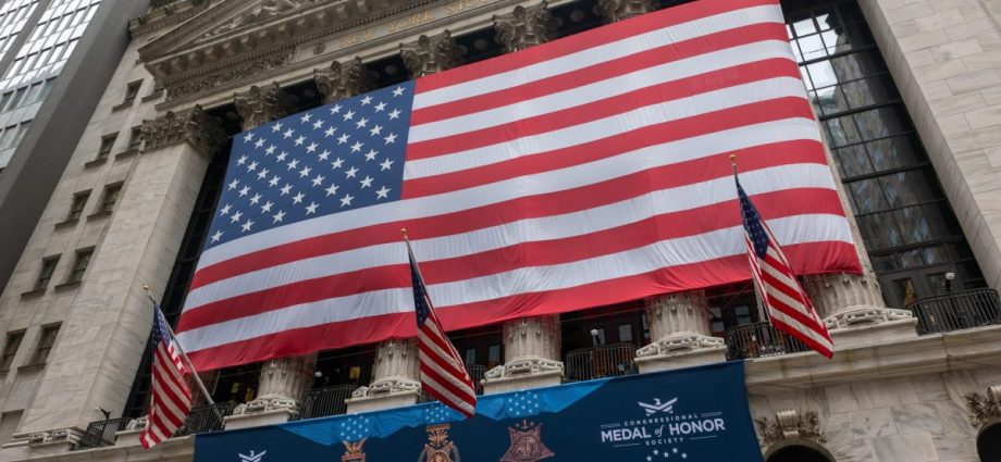 US debt may start to overwhelm America's 'exorbitant privilege'