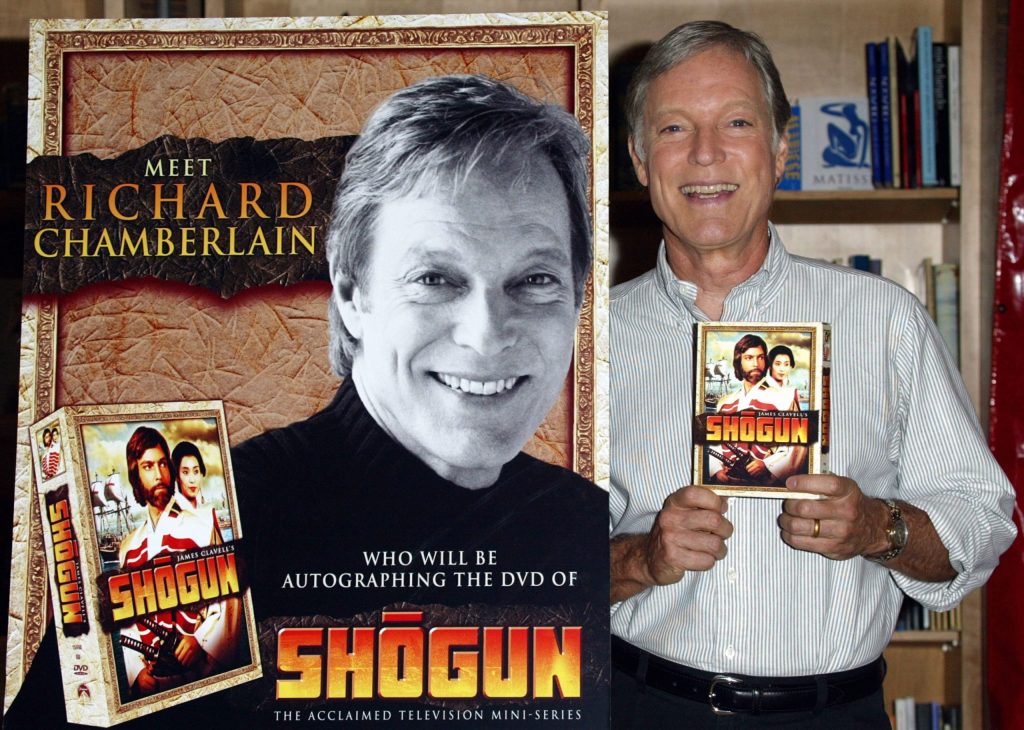 Richard Chamberlain poses at an in-store appearance at the Virgin Megastore Hollywood to promote the DVD launch of the television series