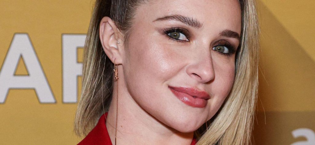 Hayden Panettiere Shows Off Hair Makeover After Bleach Damage
