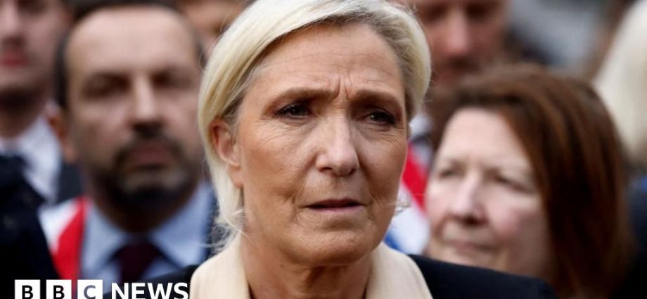 Decision day in court for French presidential hopes
