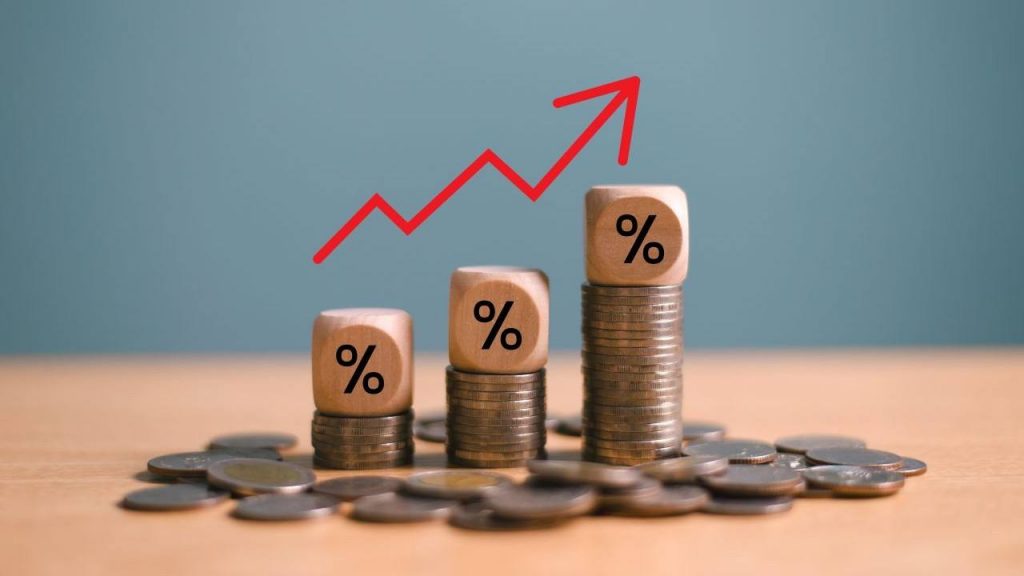 Bitcoin Dips Below $85K as Hot PCE Data Sparks Inflation Fears