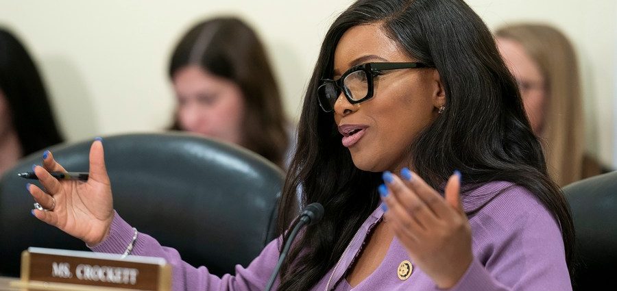 Crockett ‘appalled’ at critics’ interpretation of her Abbott remark 
