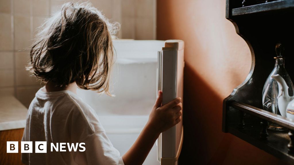 UK child poverty numbers reach a record high