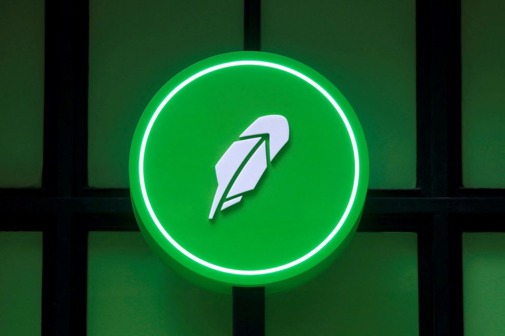 Robinhood Customers Are Growing Up, and the Brokerage Wants to Keep Them