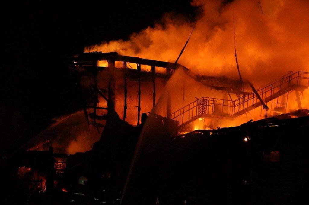 Russia's attack on Dnipro kills 4, injures 19