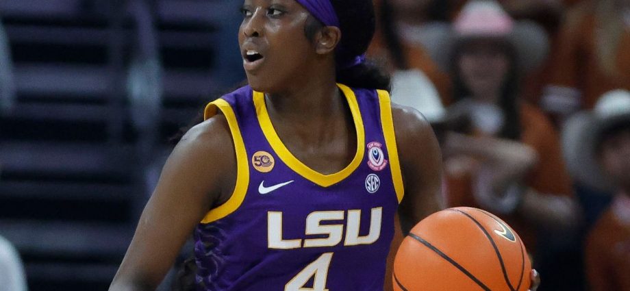 Women's March Madness Day 4: Live updates, scores, analysis