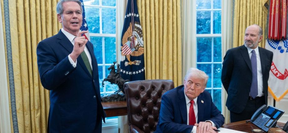 Trump officials back president's economic policies amid tariff uncertainty