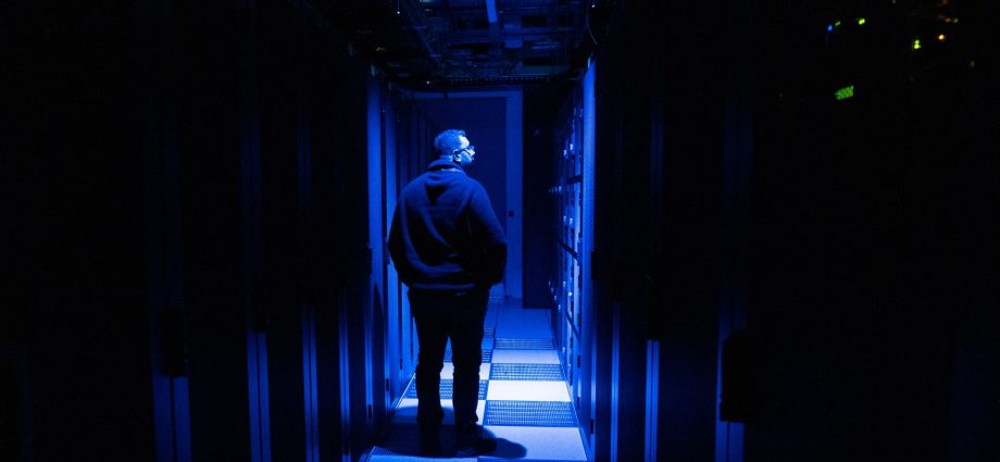 Customers could pay for data centers' energy costs without reform