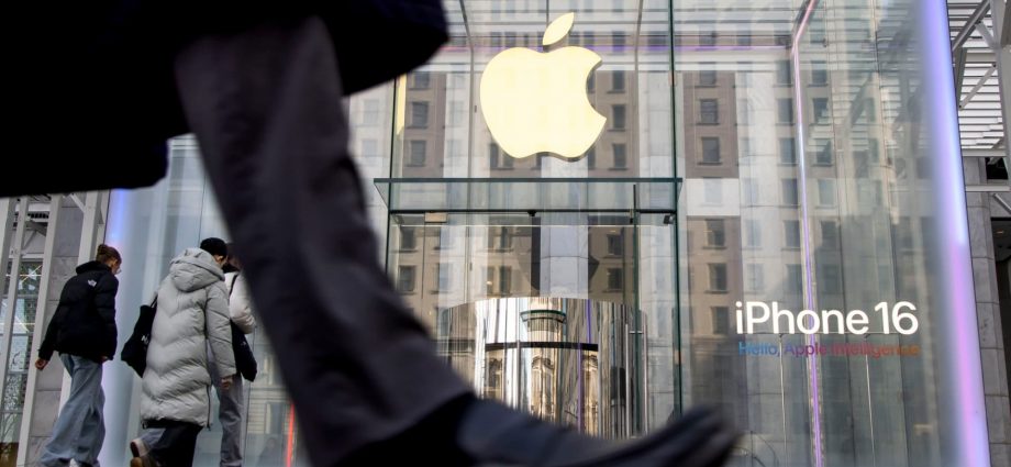 Tech tariff exemption shows importance of consumers