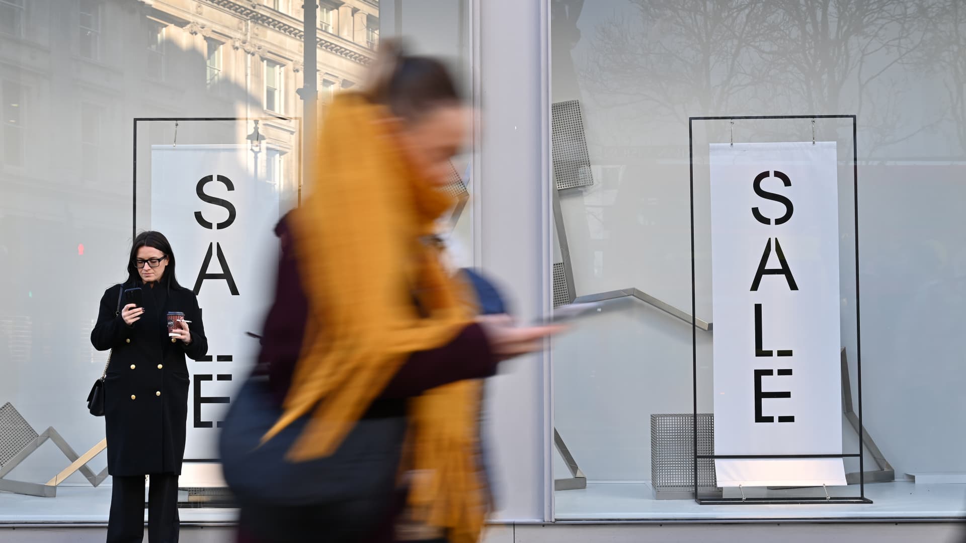 UK retailers warn of Chinese 'dumping' amid tariffs, call for end to tax loophole