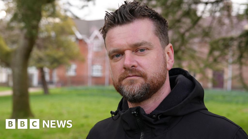 'Fake bank app allowed scammers to shake my hand and steal from me'