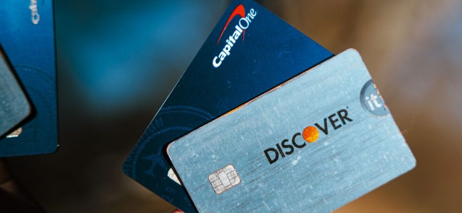 Capital One-Discover Deal Waved Ahead by DOJ Antitrust Officials