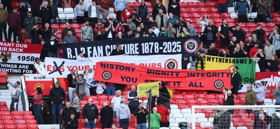 Man Utd fans stage anti-Glazers protest after drab draw against Man City