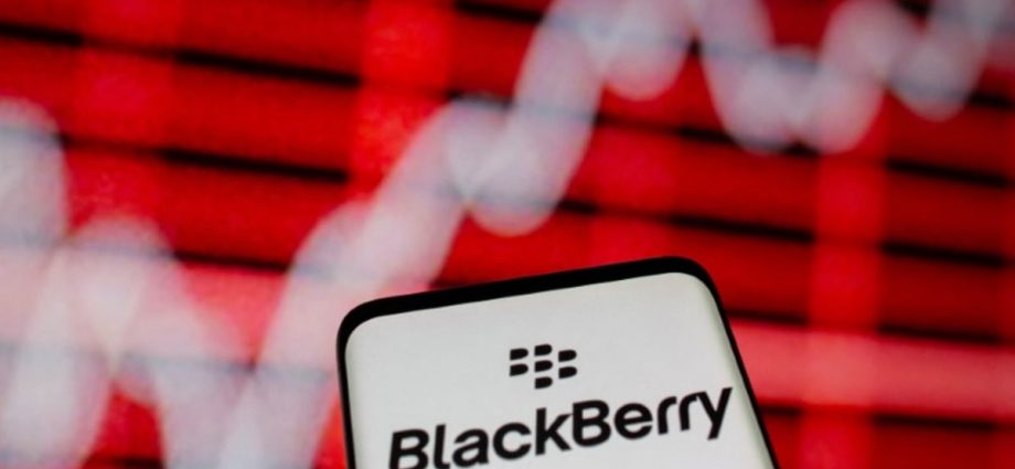 BlackBerry forecasts lower annual revenue due to weak demand for cybersecurity services