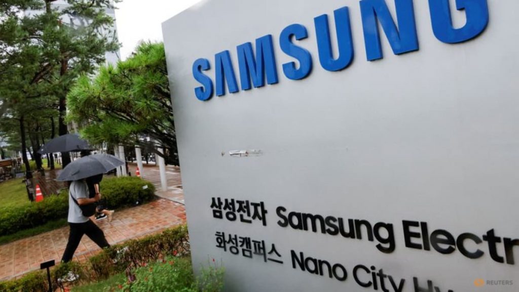 Samsung Elec expects 0.2% drop in Q1 operating profit, well above market forecasts