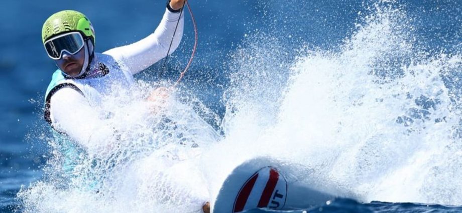 Sailing-Olympic champion Bontus undergoes surgery after skiing accident