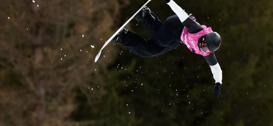 Snowboarding-Kirkhus goes orbital to land historic quad flip in Swiss Alps stunner
