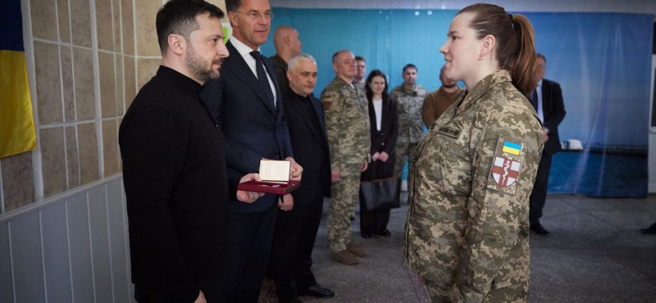 Rutte visits military hospital in Odesa, reaffirms support for Ukraine