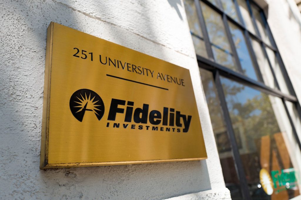 Fidelity Lets Investors Directly Invest in BTC, ETH, LTC Through New IRA Plan