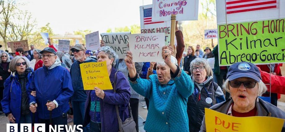 'Nothing has been done' - judge warns Trump officials in deportation case