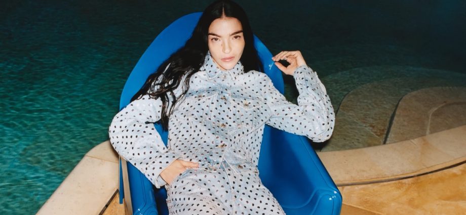 Mariacarla Boscono Stars in 7 For All Mankind Spring 2025 Ad
