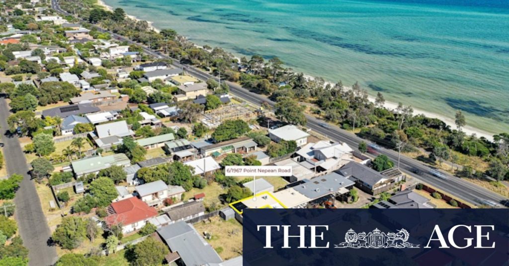 Tootgarook is 15 minutes from Sorrento but $1 million cheaper