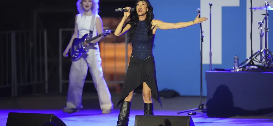 Singer Katy Perry traveling to space on Monday with all-female crew