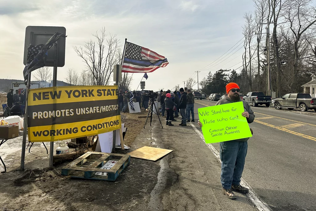 New York to release prisoners in face of staffing shortages after strike