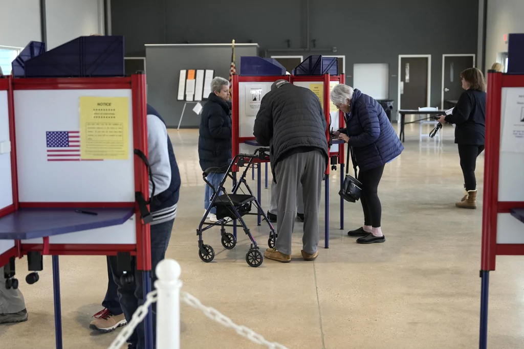 Wisconsin voters approve adding ID requirement to state constitution