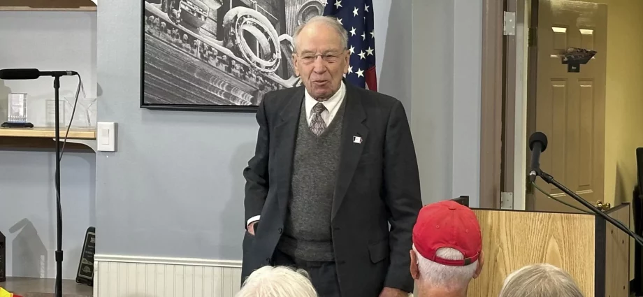 Grassley jeered at over deportation of Maryland man to El Salvador