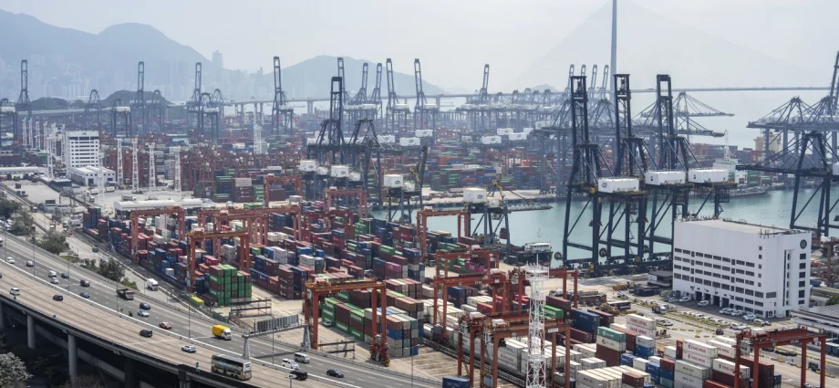 Hong Kong suspends postal service to US due to tariffs and ending of tax exemption