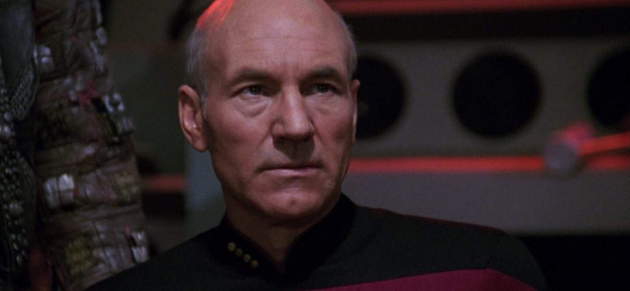 The Surprising Reason Captain Picard Let His First Officer Commit Murder