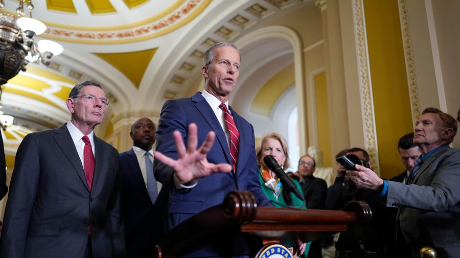 Senate advances blueprint for Trump tax cuts, other top priorities