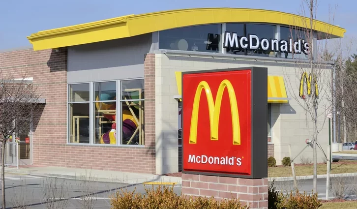 Georgia father arrested after leaving children at McDonald's for job interview