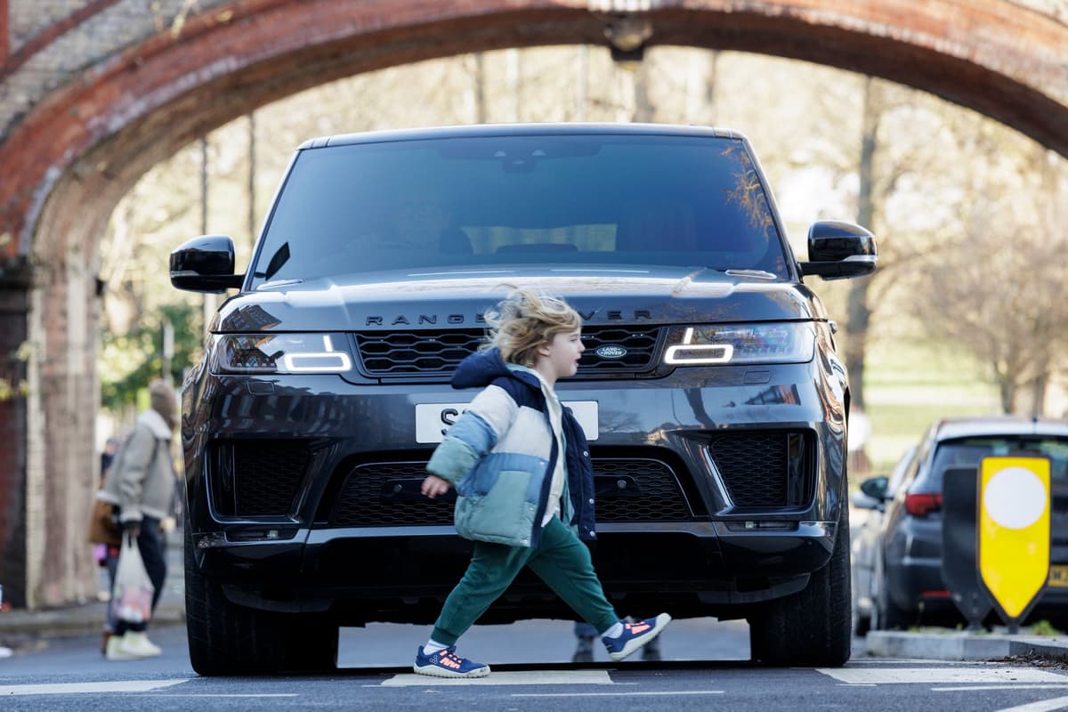 'Supersize' SUV cars much more likely to cause fatal injury to cyclists and pedestrians, say researchers
