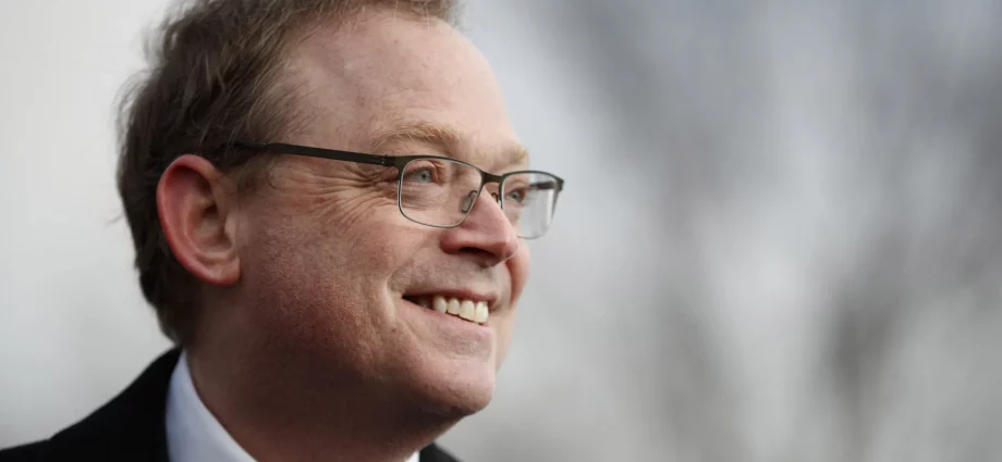 Hassett scoffs at allegations of insider trading over tariffs