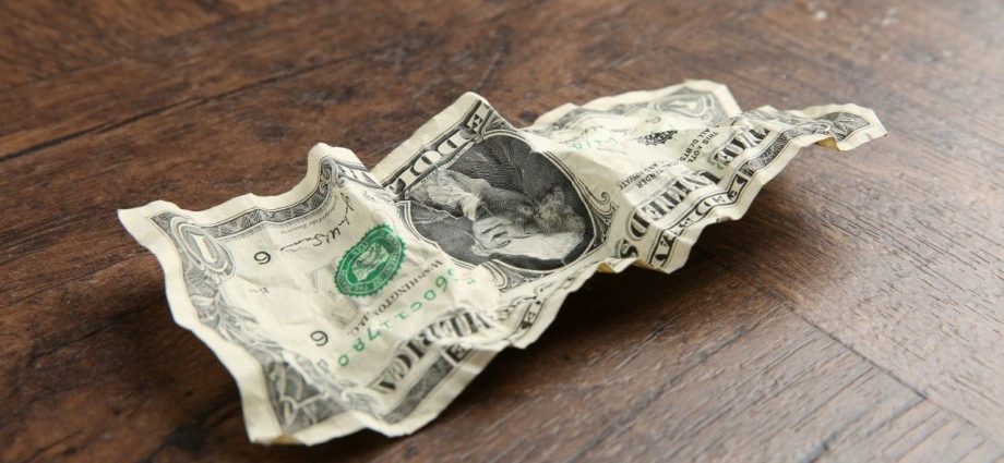 Bitcoin Soars as the US Dollar Tumbles