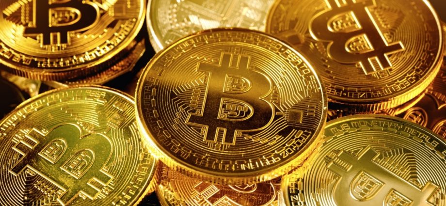 Strategy Drops $286M on Bitcoin, Amassing 531,644 BTC With Billions Yet to Deploy