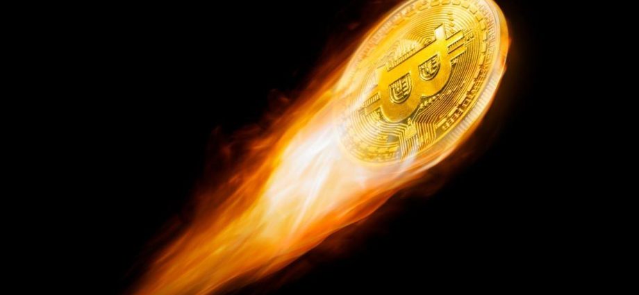 Bitcoin Tops $90K as Markets Rebound Despite Tariff Friction