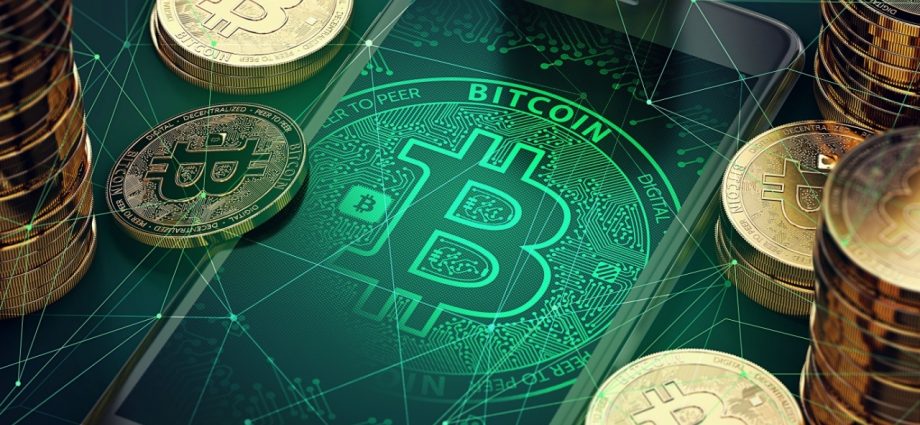 Bitcoin ETFs Soar With $381 Million Inflows As Recovery Gains Momentum